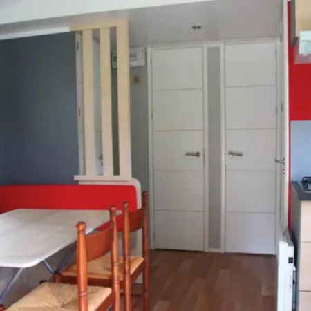 Mobil 34m² Avec Terrasse Pour 6 A - Api-1-52-331